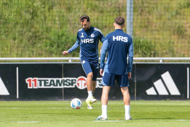 07 05 2026, Football, Training of FC Schalke 04 Kenan Karaman FC Schalke 04 , Gelsenkirchen Training ground FC Schalke 04 NRW Germany xRHR PHOTO YYx Copyright: RHR-FOTOx RHR-FOTO YY