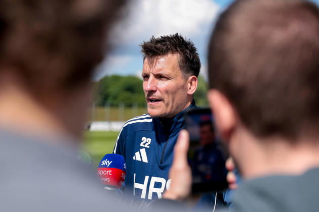 07 05 2026, Football, Training of FC Schalke 04 Media round with goalkeeper Kevin Müller FC Schalke 04 Gelsenkirchen Training ground FC Schalke 04 NRW Germany xRHR PHOTO YYx Copyright: RHR-FOTOx RHR-FOTO YY