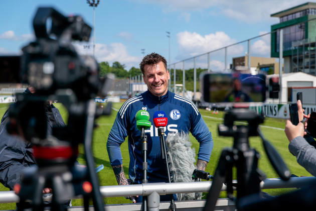 07 05 2026, Football, Training of FC Schalke 04 Media round with goalkeeper Kevin Müller FC Schalke 04 Gelsenkirchen Training ground FC Schalke 04 NRW Germany xRHR PHOTO YYx Copyright: RHR-FOTOx RHR-FOTO YY