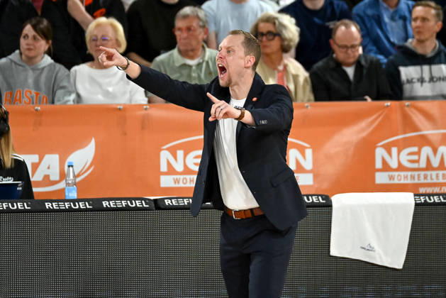 Christian Held RASTA Vechta, Coach gestures RASTA Vechta vs Rostock Seawolves, easyCredit Basketball Bundesliga, 33 Matchday, Season 2025 2026, 08 05 2026, RASTA Vechta vs Rostock Seawolves, easyCredit Basketball Bundesliga, 33 Matchday, Season 2025 2026, 08 05 2026 Vechta Copyright: xEibner-Pressefoto RobertxGertzenx EP_RGN