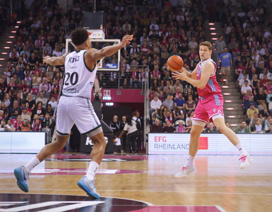 Patrick Heckmann Telekom Baskets Bonn vs VET CONCEPT Gladiators Trier 33 Speiltag season 2025 26