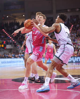 Patrick Heckmann Telekom Baskets Bonn vs VET CONCEPT Gladiators Trier 33 Speiltag season 2025 26