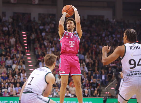 Alijah Comithier Telekom Baskets Bonn vs VET CONCEPT Gladiators Trier 33 Speiltag Saison 2025 26