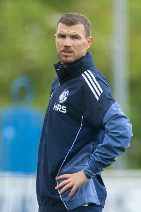 14 05 2026, Football, Training of FC Schalke 04 Edin Dzeko FC Schalke 04 Gelsenkirchen Training ground FC Schalke 04 NRW Germany xRHR PHOTO YYx Copyright: RHR-FOTOx RHR-FOTO YY