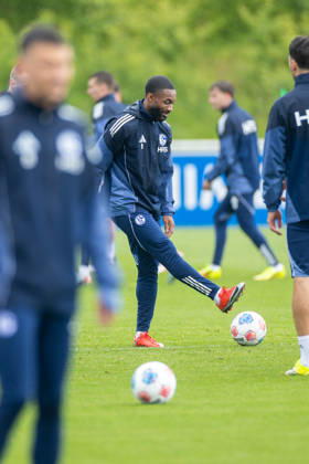14 05 2026, Football, Training of FC Schalke 04 Moussa Sylla FC Schalke 04 Gelsenkirchen Training ground FC Schalke 04 NRW Germany xRHR PHOTO YYx Copyright: RHR-FOTOx RHR-FOTO YY