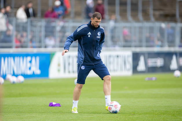 14 05 2026, Football, Training of FC Schalke 04 Edin Dzeko FC Schalke 04 Gelsenkirchen Training ground FC Schalke 04 NRW Germany xRHR PHOTO YYx Copyright: RHR-FOTOx RHR-FOTO YY