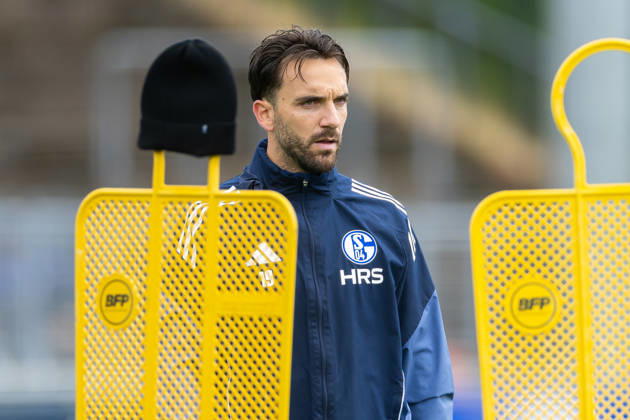 14 05 2026, Football, Training of FC Schalke 04 Kenan Karaman FC Schalke 04 Gelsenkirchen Training ground FC Schalke 04 NRW Germany xRHR PHOTO YYx Copyright: RHR-FOTOx RHR-FOTO YY