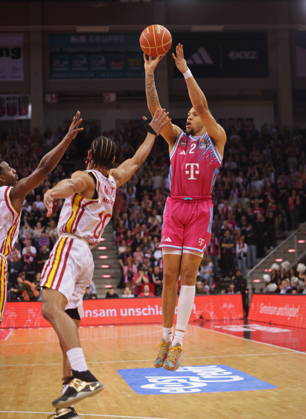 Alijah Comithier Telekom Baskets Bonn vs Fitness First Würzburg Baskets Playoffs Quarterfinals Game 1 Season 2025 26