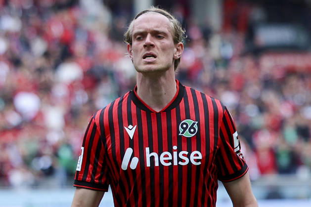 Stefan Teitur Thordarson Hannover 96 looks dejected, 2 Bundesliga, Hannover 96 v 1 FC Nürnberg, Heinz von Heiden Arena on May 17, 2026 in Hanover, Germany Photo by Marco Steinbrenner DeFodi Images Stefan Teitur Thordarson Hannover 96 looks dejected, 2 Bundesliga, Hannover 96 v 1 FC Nürnberg, Heinz von Heiden Arena, May 17, 2026 in Hanover, Germany Photo by Marco Steinbrenner DeFodi Images