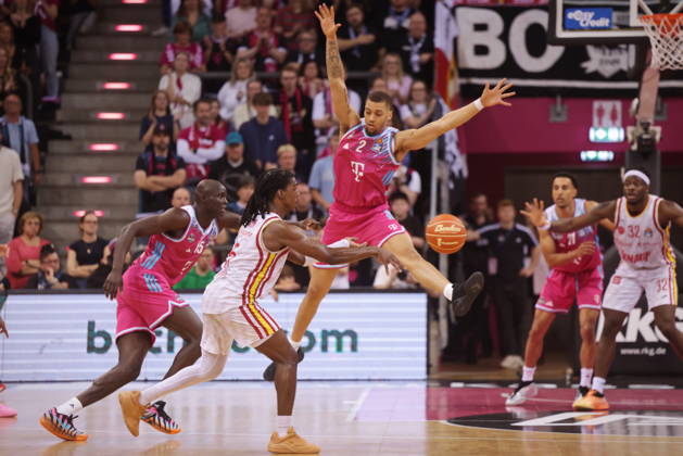 Alijah Comithier Telekom Baskets Bonnvs Fitness First Würzburg Baskets Playoffs Quarterfinals Game 2 Season 2025 26