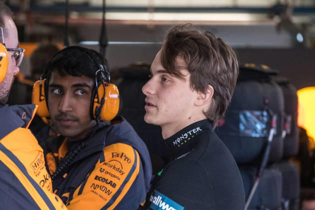 Oscar Piastri AUS, McLaren Mastercard Formula 1 Team 81 in the pits, CAN, Canadian Grand Prix, Montreal, Motorsport, Formula 1, 24 05 2026 CAN, Canadian Grand Prix, Montreal, Motorsport, Formula 1 Montreal Copyright: xEibner-Pressefotox EP_MKB