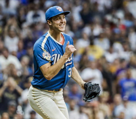 Milwaukee Brewers starting pitcher Jacob Misiorowski reacts after striking out Philadelphia Phillies second baseman Bryson Stott in the eighth inning of the MLB, Baseball Herren, USA game between the Philadelphia Phillies and the Milwaukee Brewers at American Family Field in Milwaukee, Wisconsin on Friday, June 12, 2026.  MIL20260612831 TANNENxMAURY