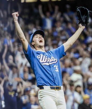 Milwaukee Brewers starting pitcher Jacob Misiorowski reacts after the final out in the ninth inning of the MLB, Baseball Herren, USA game between the Philadelphia Phillies and the Milwaukee Brewers at American Family Field in Milwaukee, Wisconsin on Friday, June 12, 2026. The Brewers shut out the Phillies 6-0.  MIL20260612836 TANNENxMAURY