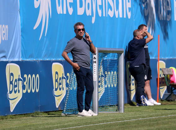 Soccer, Mens, Bavarian Regional League, 2026–2027 Season, TSV 1860 Munich, Training, Grünwalder Strasse 114 Gernot Mang, President of TSV 1860 Munich, on the phone, cell phone, telephone, phone call,detected_source_language