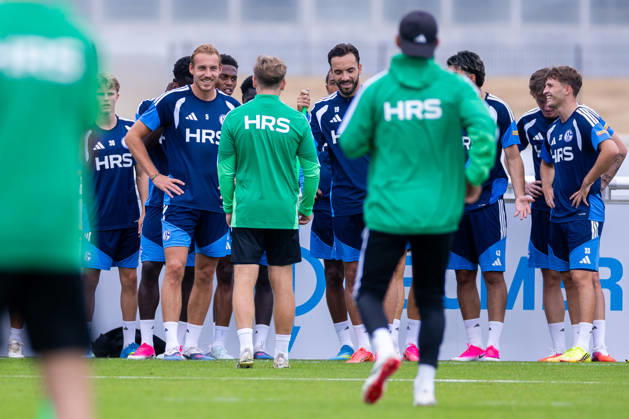 July 8, 2026, Soccer, FC Schalke 04 training session featuring Timo Becker (FC Schalke 04) and Kenan Karaman (FC Schalke 04) laughing at the FC Schalke 04 training facility in Gelsenkirchen, North Rhine-Westphalia, Germany xRHR PHOTO YYx Copyright: RHR-FOTOx RHR-FOTO YY