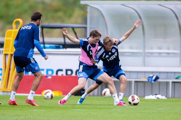 July 8, 2026, Soccer, FC Schalke 04 training session featuring Finn Porath (FC Schalke 04) and Luca Vozar (FC Schalke 04), Gelsenkirchen, FC Schalke 04 training facility, North Rhine-Westphalia, Germany, xRHR PHOTO YYx Copyright: RHR-FOTOx RHR-FOTO YY