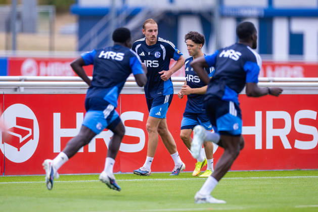 July 8, 2026, Soccer, FC Schalke 04 Training: Timo Becker (FC Schalke 04), Soufiane El Faouzi (FC Schalke 04), Gelsenkirchen, FC Schalke 04 Training Facility, North Rhine-Westphalia, Germany, xRHR PHOTO YYx Copyright: RHR-FOTOx RHR-FOTO YY