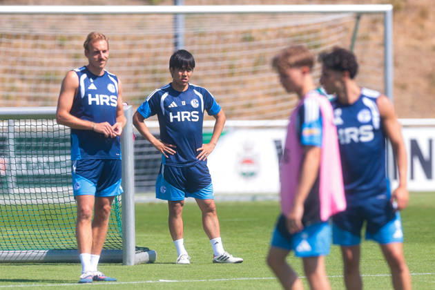 July 15, 2026, Soccer, FC Schalke 04 Training: Timo Becker (FC Schalke 04), Satoshi Tanaka (FC Schalke 04), Gelsenkirchen, FC Schalke 04 Training Facility, North Rhine-Westphalia, Germany, xRHR, PHOTO YYx Copyright: RHR-FOTOx RHR-FOTO YY
