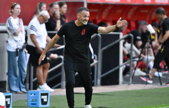 Coach Alexander Ende, Fortuna Düsseldorf, July 25, 2026, Soccer, 2026–2027 Season, Friendly Match, Fortuna Düsseldorf vs. Borussia Dortmund, 2–1, Düsseldorf, North Rhine-Westphalia, Germany Team2