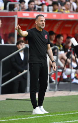 Coach Alexander Ende, Fortuna Düsseldorf, July 25, 2026, Soccer, 2026–2027 Season, Friendly Match, Fortuna Düsseldorf vs. Borussia Dortmund, 2–1, Düsseldorf, North Rhine-Westphalia, Germany Team2