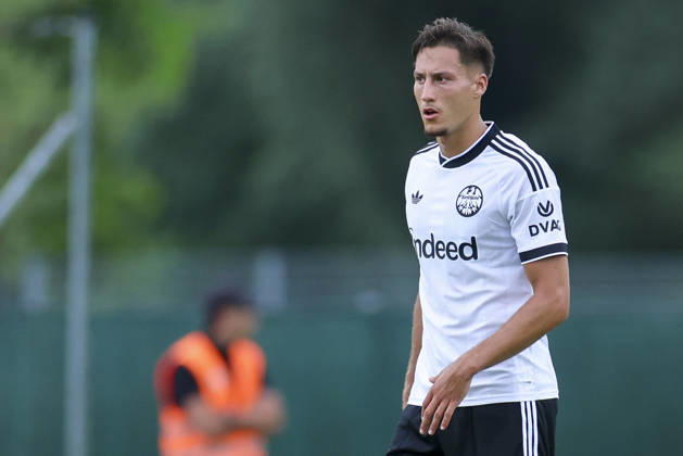 Younes Ebnoutalib of Eintracht Frankfurt looks disappointed during the friendly match between Trabzonspor and Eintracht Frankfurt, SAK Sportanlage Nonntal on July 26, 2026, in Salzburg, Austria. Photo by Marco Steinbrenner, DeFodi Images. Younes Ebnoutalib of Eintracht Frankfurt looks dejected during the friendly match between Trabzonspor and Eintracht Frankfurt at SAK Sportanlage Nonntal on July 26, 2026 in Salzburg, Austria. Photo by Marco Steinbrenner, DeFodi Images