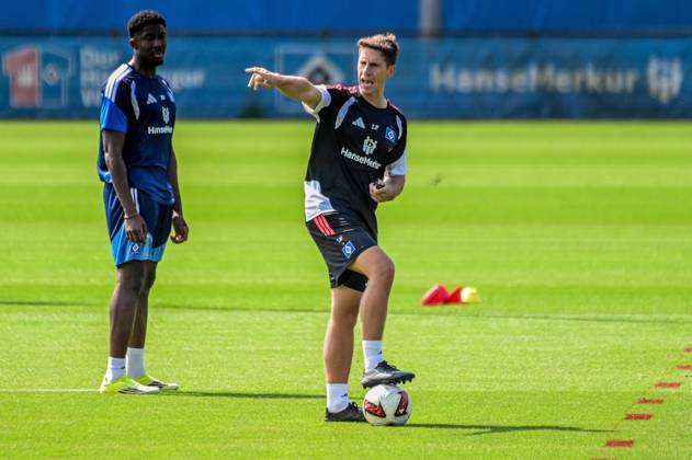 Loic Fave, Assistant Coach, HSV, Germany, Hamburg, Volkspark Soccer Training Facility, Bundesliga 1, HSV Training