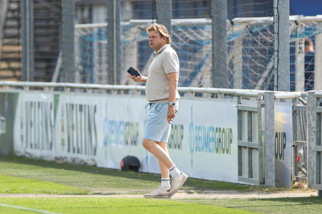July 30, 2026, Soccer, FC Schalke 04 Training Session; Director of Professional Soccer Youri Mulder; FC Schalke 04 Takes the Field; Gelsenkirchen; FC Schalke 04 Training Facility; North Rhine-Westphalia, Germany; xRHR PHOTO YYx Copyright: RHR-FOTOx RHR-FOTO YY