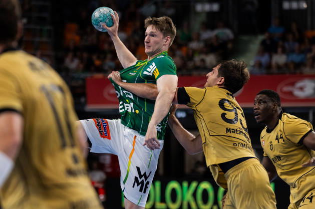 Oskar NEUDECK, FRISCH AUF Goeppingen, No. 02, scores a goal, play, shot on goal, GER, FRISCH AUF Goeppingen vs. Sporting Lisbon, handball, preseason friendly, 2026–2027 season, August 2, 2026, GER, FRISCH AUF Goeppingen vs. Sporting Lisbon, handball, preseason friendly, 2026–2027 season, August 2, 2026, Neu Ulm Copyright: xEibnerxPressefoto OliverxSchmidtx EP_OST