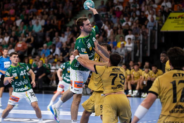 Max BENEKE, FRISCH AUF Goeppingen, scores a goal in the 9th minute, action, shot on goal, GER, FRISCH AUF Goeppingen vs. Sporting Lisbon, handball, preseason friendly, 2026–2027 season, August 2, 2026, GER, FRISCH AUF Goeppingen vs. Sporting Lisbon, handball, preseason friendly, 2026–2027 season, August 2, 2026, Neu Ulm Copyright: xEibnerxPressefoto OliverxSchmidtx EP_OST