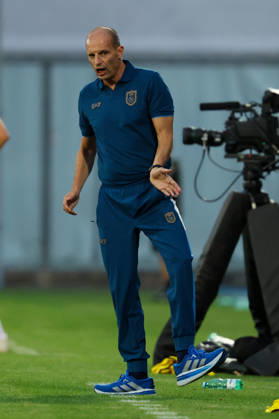 Napoli™s head coach Massimiliano Allegri during the friendly match Napoli and Osasuna at the Teofilo Patini Stadium in Castel Di Sangro, Central Southern Italy - Wednesday, August 05 , 2026. - Soccer .  Copyright: xAlessandroxGarofalo LaPressex