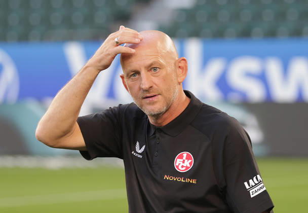 Coach Torsten Lieberknecht, 1. FC Kaiserslautern Soccer, Men s Team, 2026–2027 Season, 2. Bundesliga, Volkswagen Arena, VfL Wolfsburg vs. 1 FC Kaiserslautern DFL REGULATIONS PROHIBIT ANY USE OF PHOTOGRAPHS AS IMAGE SEQUENCES AND OR QUASI-VIDEO