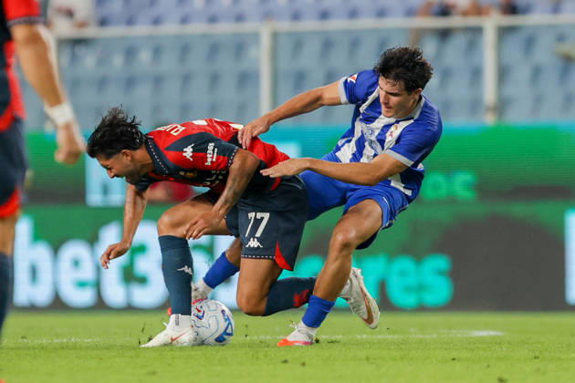 GenoaÕs Mikael Ellertsson fights for the ball during the Spagnolo trophy soccer match between Genoa and Deportivo La Coruna at the Luigi Ferraris Stadium in Genoa, Italy - Sunday, August 08, 2026. - Soccer .  Copyright: xTanoxPecoraro LaPressex
