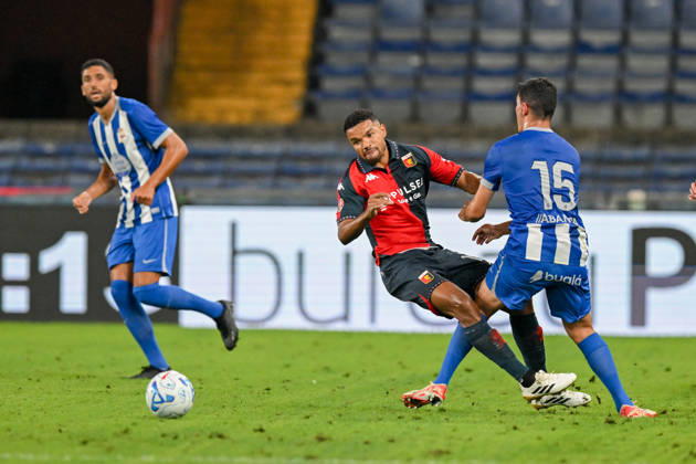 GenoaÕs Junior Messias fights for the ball during the Spagnolo trophy soccer match between Genoa and Deportivo La Coruna at the Luigi Ferraris Stadium in Genoa, Italy - Sunday, August 08, 2026. - Soccer .  Copyright: xTanoxPecoraro LaPressex
