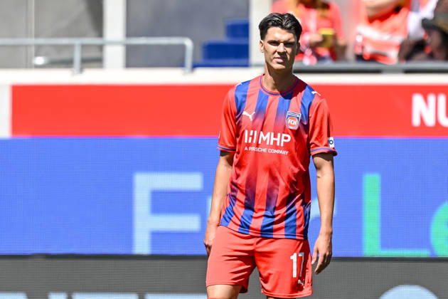 Mathias Honsak of 1 FC Heidenheim 1846 watches during the 2. Bundesliga match between 1 FC Heidenheim and VfL Osnabrück at the Voith Arena on August 8, 2026, in Heidenheim an der Brenz, Germany Photo by Harry Langer DeFodi Images Mathias Honsak 1 FC Heidenheim 1846 Looks on during the 2nd Bundesliga match between 1 FC Heidenheim and VfL Osnabrück at Voith Arena on August 8, 2026, in Heidenheim an der Brenz, Germany. Photo by Harry Langer, DeFodi Images. DFB and DFL regulations prohibit any use of photographs as image sequences and or quasi-video. Photo by Harry Langer, DeFodi Images. DFB and DFL regulations prohibit any use of photographs as imSEQUENCES AND OR QUASI-VIDEO