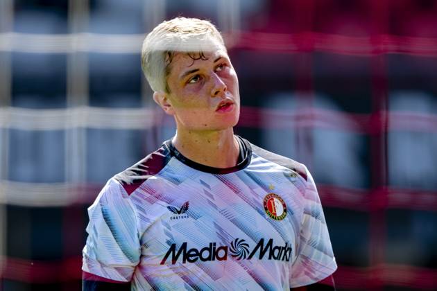 ROTTERDAM SC Feyenoord Rotterdam goalkeeper Tjark Ernst during the Vriendenloterij Eredivisie match between Sparta and Feyenoord at Stadion Het Kasteel on August 9, 2026, in Rotterdam, the Netherlands. Photo by DeFodi Images