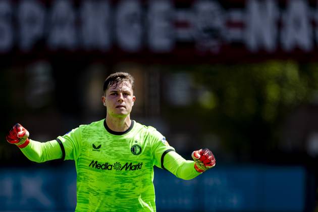 ROTTERDAM SC Feyenoord Rotterdam goalkeeper Tjark Ernst celebrates the 0–1 goal during the Vriendenloterij Eredivisie match between Sparta and Feyenoord at Stadion Het Kasteel on August 9, 2026, in Rotterdam, the Netherlands. Photo by DeFodi Images