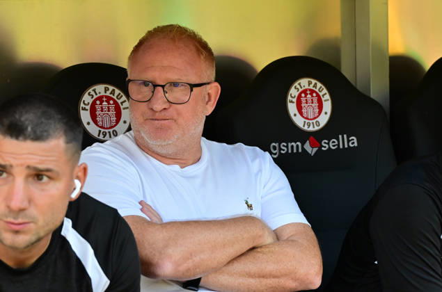 August 8, 2026, GER Soccer, Men, 2nd Division, Matchday 1, 2026–2027 Season, Hamburg, FC St. Pauli vs. SpVgg Greuther Fürth Coach Heiko Vogel Fürth DFB DFL regulations prohibit any use of photographs as image sequences and or quasi-video Hamburg Millerntorstadion Hamburg Germany Copyright: xnordphotoxGmbH xWitkex