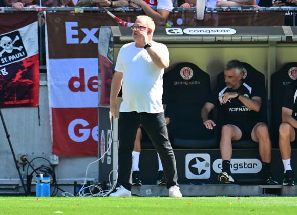 August 8, 2026, GER Soccer, Men, 2nd Division, Matchday 1, 2026–2027 Season, Hamburg, FC St. Pauli vs. SpVgg Greuther Fürth Coach Heiko Vogel Fürth DFB DFL regulations prohibit any use of photographs as image sequences and or quasi-video Hamburg Millerntorstadion Hamburg Germany Copyright: xnordphotoxGmbH xWitkex