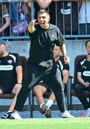 August 8, 2026, GER Soccer, Men, 2nd Division, Matchday 1, 2026–2027 Season, Hamburg, FC St. Pauli vs. SpVgg Greuther Fürth Coach Marcel Rapp Pauli DFB DFL regulations prohibit any use of photographs as image sequences and or quasi-video Hamburg Millerntorstadion Hamburg Germany Copyright: xnordphotoxGmbH xWitkex