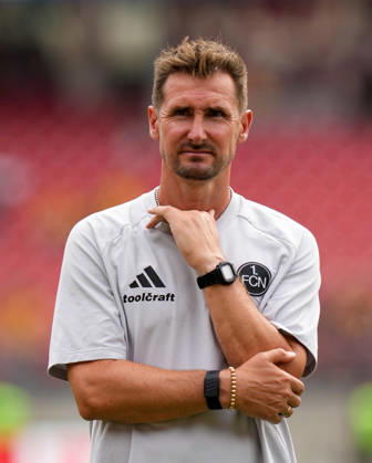 Miroslav Klose (1. FC Nuernberg, Cheftrainer) nach dem Spiel. GER, 1. FC Nürnberg vs SG Dynamo Dresden, 2. Bundesliga, 1. Spieltag, Saison 2026-27, Max-Morlock-Stadion, Nürnberg, 09.08.2026 DFL REGULATIONS PROHIBIT ANY USE OF PHOTOGRAPHS AS IMAGE SEQUENCES AND OR QUASI-VIDEO Foto: HMB Media Scott W. Coleman Nürnberg Max-Morlock-Stadion Bayern GER Copyright: xScottxW.xColemanx