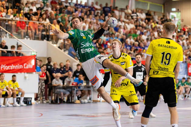 Max BENEKE, FRISCH AUF Goeppingen, scores a goal on August 9, action, shot on goal, GER, FRISCH AUF Goeppingen vs. TVB Stuttgart, handball, preseason, tournament, S Cup Altensteig, final, 2026–2027 season, August 9, 2026, GER, FRISCH AUF Goeppingen vs. TVB Stuttgart, handball, preseason, tournament, S Cup Altensteig, final, 2026–2027 season, August 9, 2026, Altensteig Copyright: xEibnerxPressefoto OliverxSchmidtx EP_OST