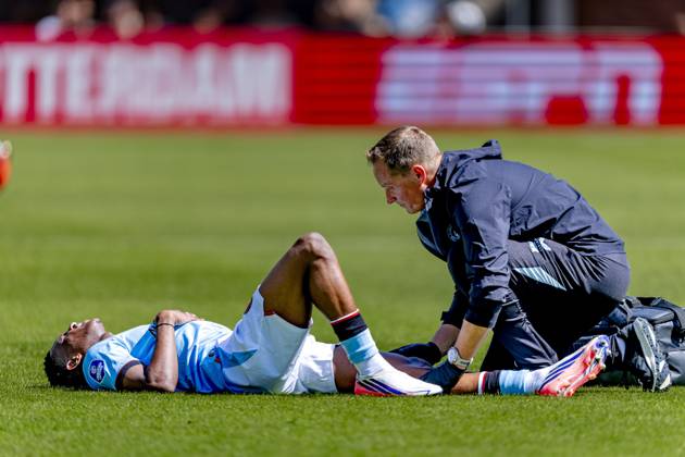 ROTTERDAM SC Feyenoord Rotterdam forward Gaoussou Diarra suffers an injury during the Vriendenloterij Eredivisie match between Sparta and Feyenoord at Stadion Het Kasteel on August 9, 2026, in Rotterdam, the Netherlands. Photo by DeFodi Images