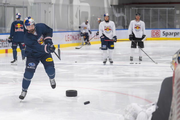 Ryan Murphy 24 EHC Red Bull Munich, EHC Red Bull Munich Press Practice, August 10, 2026, Munich, Bavaria, Germany Copyright: xkolbert-press UlrichxGamelx