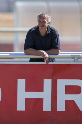 August 12, 2026, Soccer, FC Schalke 04 training session; Frank Baumann, sporting director of FC Schalke 04; FC Schalke 04 Gelsenkirchen; FC Schalke 04 training facility; North Rhine-Westphalia, Germany; xRHR PHOTO YYx Copyright: RHR-FOTOx RHR-FOTO YY