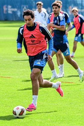 Bilal Nadir, HSV in Action: Germany, Hamburg, Volksparkstadion Training Facility, Soccer, Bundesliga 1, Hamburger SV Training Session