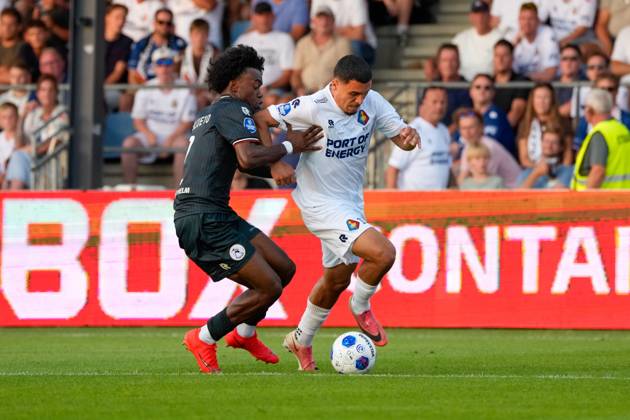 VELSEN-ZUID , 14-08-2026 , BUKO Stadion , season 2026 2027 , Dutch Eredivisie football , match between Telstar and Sparta Rotterdam , Picture shows Sparta Rotterdam player Lushendry Martes, Telstar player Soufiane Hetli Telstar - Sparta x205710563x Copyright: