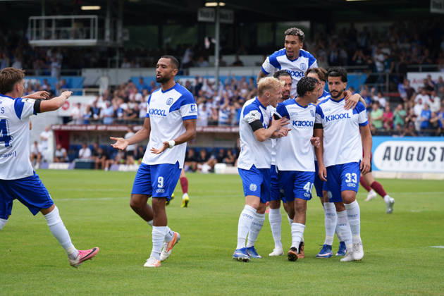 German Soccer, 3rd Division, Matchday 2, Hänsch Arena, SV Meppen vs. SG Sonnenhof Großaspach: Cheers for Stefan Rankic of SV Meppen, who scored the 1-0 goal Copyright: xMichelxWittex