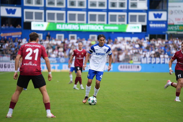 German Soccer, 3rd Division, Matchday 2, Hänsch Arena, SV Meppen vs. SG Sonnenhof Großaspach Niclas Nadj, SV Meppen, 40 Copyright: xMichelxWittex