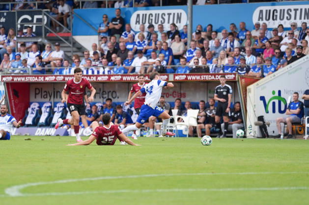 German Soccer, 3rd Division, Matchday 2, Hänsch Arena, SV Meppen vs. SG Sonnenhof Großaspach; Foul on Thorben Deters (SV Meppen), 14 Copyright: xMichelxWittex