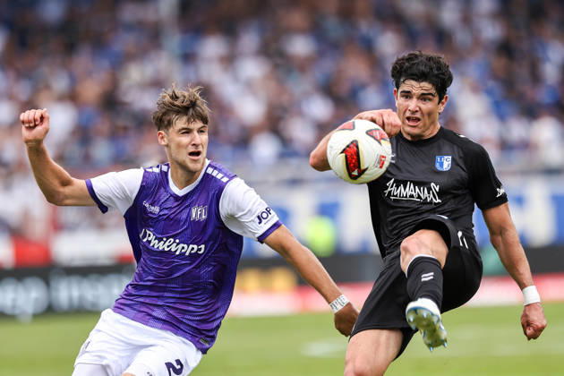 August 15, 2026, xkwix, Soccer, 2. Bundesliga, VfL Osnabrück vs. 1. FC Magdeburg, Stadion an der Bremer Brücke, Matchday 2, 2026–2027 Season: Anselmo Garcia MacNulty of 1. FC Magdeburg (3) in a tackle against Bernd Riesselmann of VfL Osnabrück (22). DFB regulations prohibit any use of photographs as image sequences and or quasi-video. Photo: xKamilxWilkowskixPressefotoKochx Lower Saxony, Germany